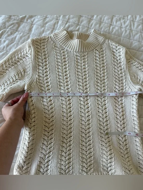 GAP cream short sleeve pointelle mockneck knit sweater size XS minimalist - Picture 9 of 10